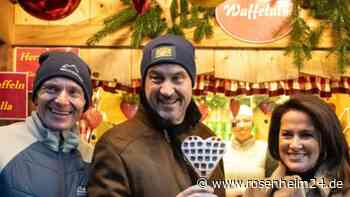 Selfie-Marathon, bayerischer Döner und Plausch mit Glühwein: Söder auf Berchtesgadener Adventsmarkt