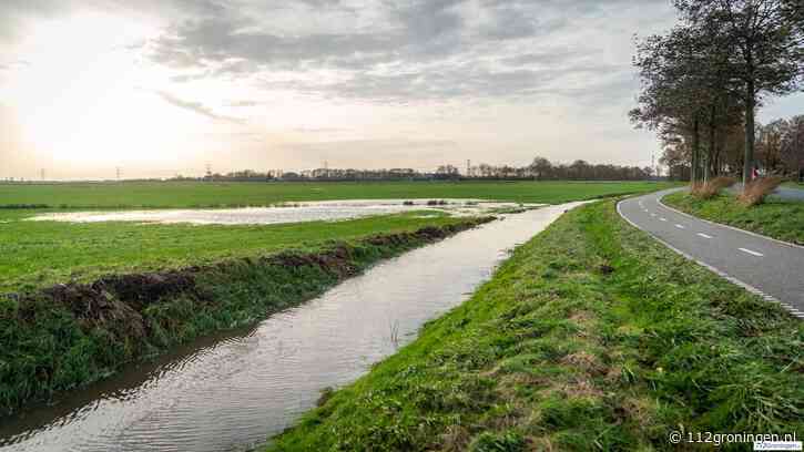 Hoge waterstanden in sloten door smeltende sneeuw in provincie