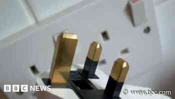 Hundreds of homes without power in Storm Bert