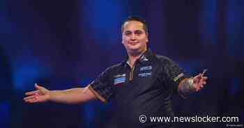 Jeffrey de Zwaan verbaast zichzelf met ticket voor WK darts: ‘Ik hoop ooit pijnvrij te kunnen spelen’