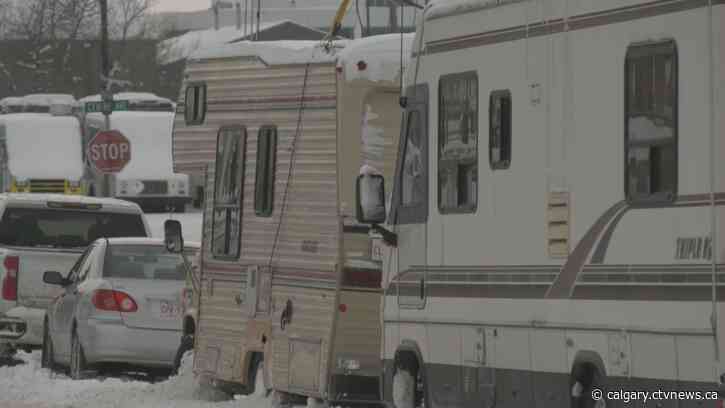 'Motorhomes on Moraine' get winter weather reprieve from city but it's temporary