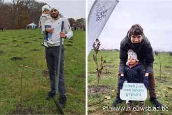 Kersverse ouders breiden geboortebos uit aan kasteel