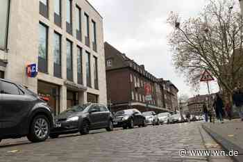 Warteschlangen vor dem Parkhaus in der Königsstraße erhitzen die Gemüter