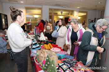 Glühwein, koetsritten en livemuziek op wintermarkt in wzc Vesalius
