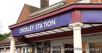 Watford Metropolitan Line services suspended due to gas leak