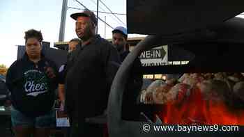 Pasco business cooks 500 Thanksgiving meals for hurricane victims