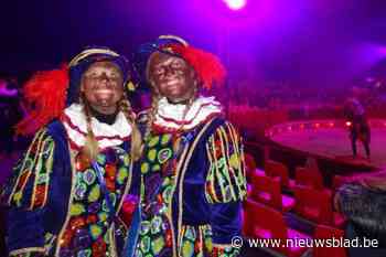 Actievoerders protesteren tegen zwarte piet in sinterklaasshow: “Maar we hebben nog nooit een klacht gehad”