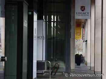 Vancouver liquor store stabbing highlights question faced by security guards: When to confront?