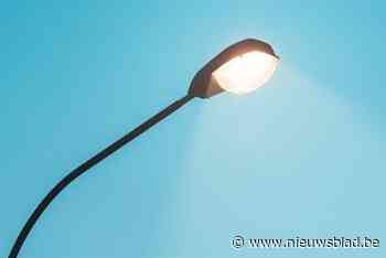 Lochristi steekt na twee jaar duisternis ’s nachts het licht weer aan: “Er wordt gedimd, niet meer gedoofd”