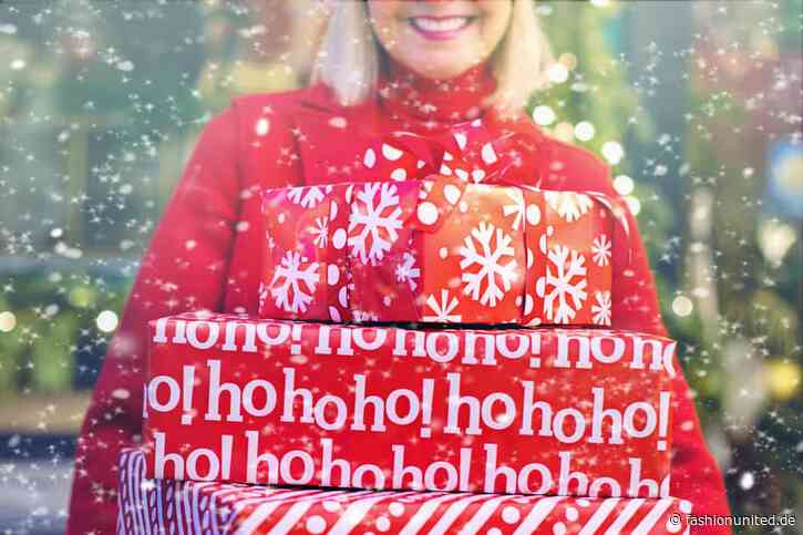 Preisbewusstes Schenken: Wie Konsument:innen Weihnachtsgeschenke suchen