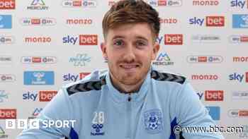 Midfielder Eccles signs new Coventry contract