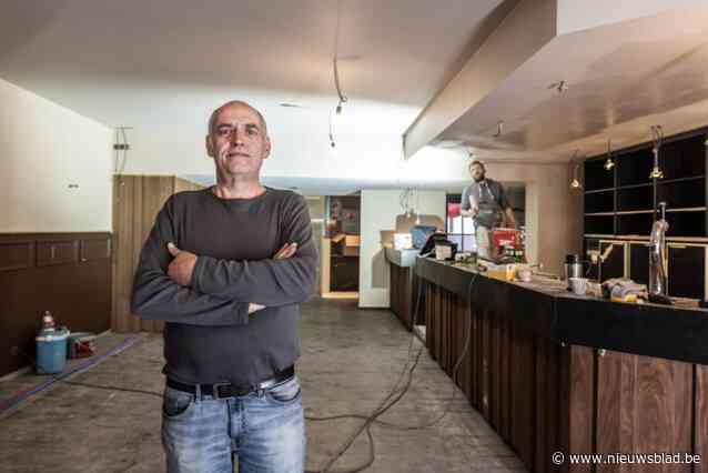 Kristof opent café waar vals plafond naar beneden kwam veel sneller dan verwacht: “Dag en nacht gewerkt”