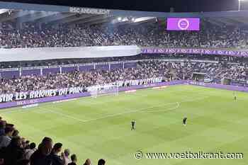 Spandoeken boze Ultra's Anderlecht hebben gevolg: naam van Axel Witsel werd verwijderd van de eremuur