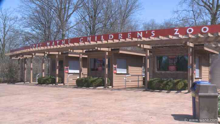 Fort Wayne Children's Zoo turns festive for the holidays with Wild Zoo Wonderland