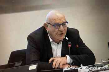 Burgemeester Doutreluingne zet tijdens laatste gemeenteraad punt achter politieke carrière