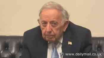 The three-word warning message UFOs are trying to send humans, according to top Air Force vet