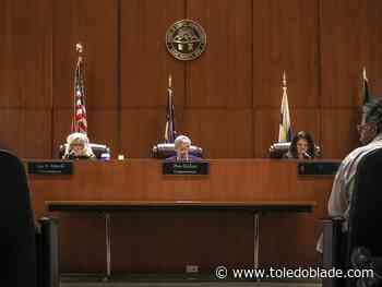 Lucas County commissioners approve salary raises for employees