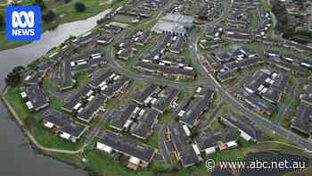 Victoria cracks down on retirement village operators after ABC investigation