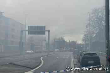 Hevige rookontwikkeling in centrum Gent door uitslaande brand aan de Sterre: “Ploegen volop bezig”