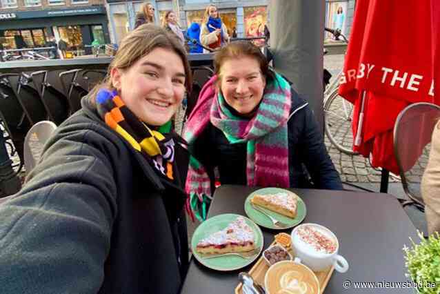 Caro (23) organiseert wandeling met kopje koffie voor Warmste Week: “Wat voor de één een klein gebaar is, kan voor de ander het licht zijn dat even verdwenen was”