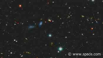 5 galaxies in perfect alignment challenge our best model of the universe