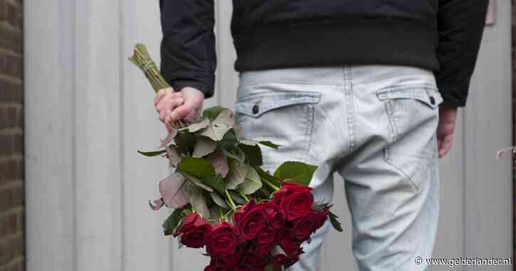 Ouderen slachtoffer van ‘bloementruc’: ‘Die vrouw zei dat ze een bloemetje van buurtzorg kwam brengen’