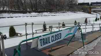 Stay off thin ice as winter rolls in, Winnipeg first responders warn