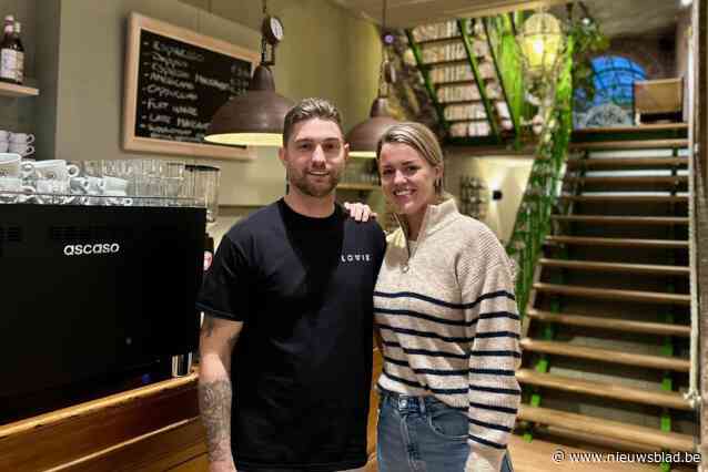 Dylan (31) en Yanne (29) kiezen bewust voor Brugge om nieuwe zaak Bar Lowie te openen: “We waren allebei meteen verliefd op de binnenstad”