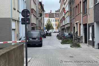 “Hij genoot ervan om zijn neef zo toe te takelen en daarna nam hij een selfie”: twaalf jaar cel voor man (39) die neef vijftien keer steekt met mes