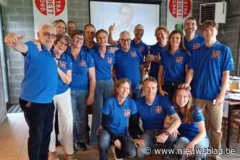 Vriendengroep betaalt ijssnacks voor kankerpatiënten in ziekenhuizen: “Fondsen dankzij fietsen, topconcert, champagneverkoop én mosselfestijn”