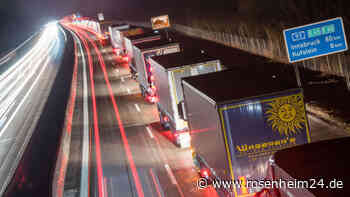 „Spontane Blockabfertigung“ legt Verkehr im Inntal erneut lahm - Stau bis zur A8 und Unfall