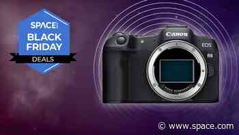 Black Friday deal: The cheapest we have ever seen the Canon EOS R8