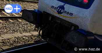 Metronom fährt gegen Baum – Bahnverkehr rollt langsam wieder an