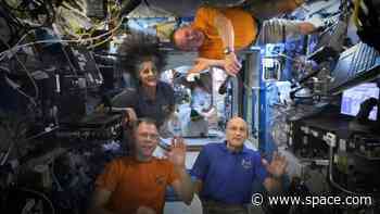 Happy Thanksgiving from space!  What Turkey Day dinner looks like for NASA astronauts on ISS (video)