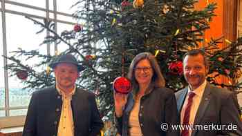 Wieder ein Königsdorfer: Prominenter Platz für prächtigen Christbaum