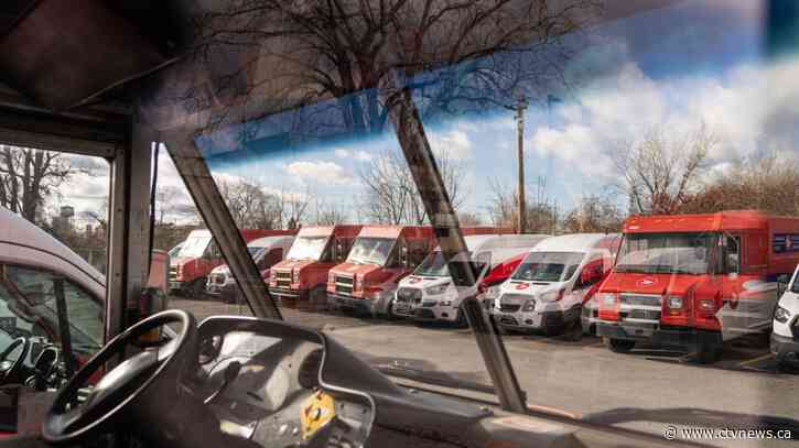 Canada Post temporarily laying off striking workers, union says