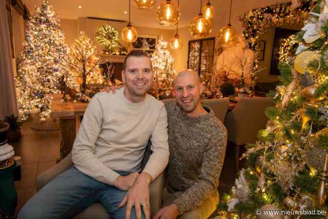 Negen kerstbomen, 35.000 lampjes en zelfs een lichttunnel: Sidney (38) en Jordy (34) trekken alle registers open voor hun Christmas House
