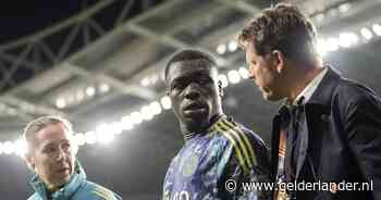 Francesco Farioli over hoofdblessure Ajax-spits Brian Brobbey: ‘De dokter gaf signaal dat hij weer het veld in kon’