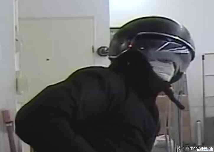 Politie geeft beelden vrij van overval op Action Hoornsediep (Video)