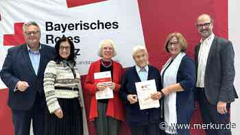 Silberne Ehrenzeichen: BRK Landsberg zeichnet langjährige Mitarbeitende aus