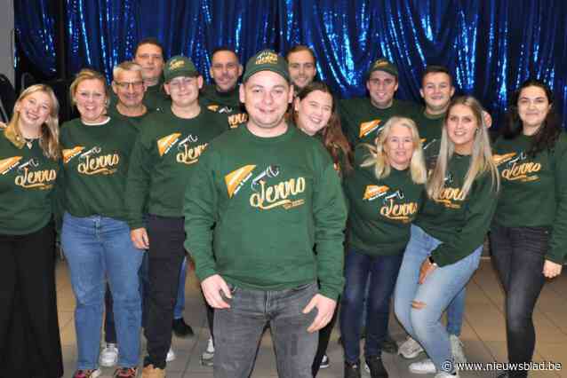 Zingende boekhouder Jenno (26) wil vroeger dan gepland carnavalsprins worden: “Eerbetoon aan mijn overleden voorganger Collie”