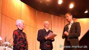 Sonthofen: Dr. Hans Joachim Unger erhält Goldene Ehrennadel