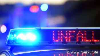 Schwerer Unfall in Bayern: Autofahrer kracht in Trafohaus und stirbt