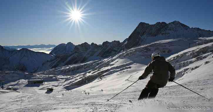 Saisonstart auf der Zugspitze bei Sonnenschein