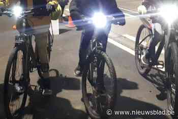 “Goede verlichting is van levensbelang”: enkele fietsers betrapt tijdens grote controle op fietsverlichting