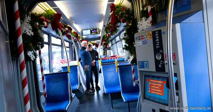 Christkindl-Tram erstmals wieder in München unterwegs