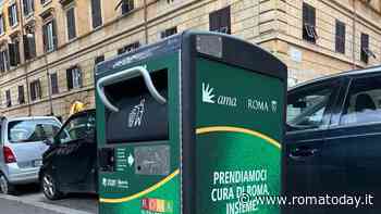A Roma arrivano i cestini intelligenti auto compattanti: avvisano quando sono quasi pieni