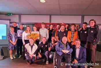 Herne reikt voor de allerlaatste keer sporttrofeeën uit