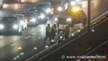 Pizzabezorger met scooter van snelweg gehaald door politie