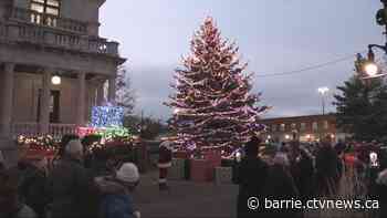 Collingwood's holiday tree re-lighting wows after initial mishap
